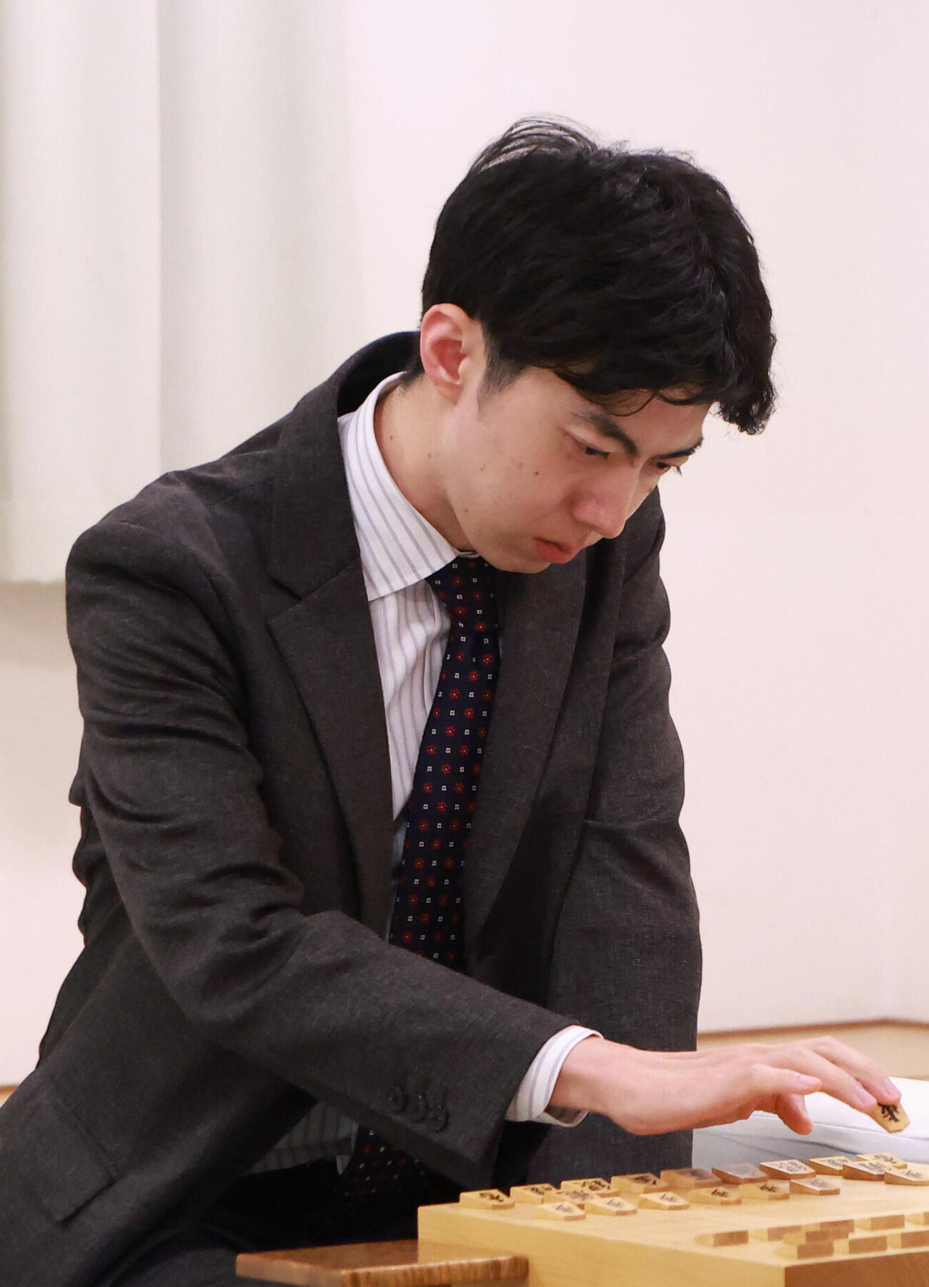 中村太地八段（2025年12月撮影）