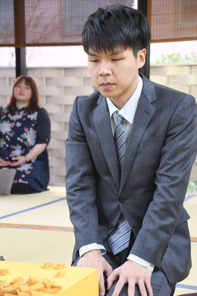 2年連続の棋王戦挑戦で初タイトル獲得を目指す増田康宏八段（日本将棋連盟提供）