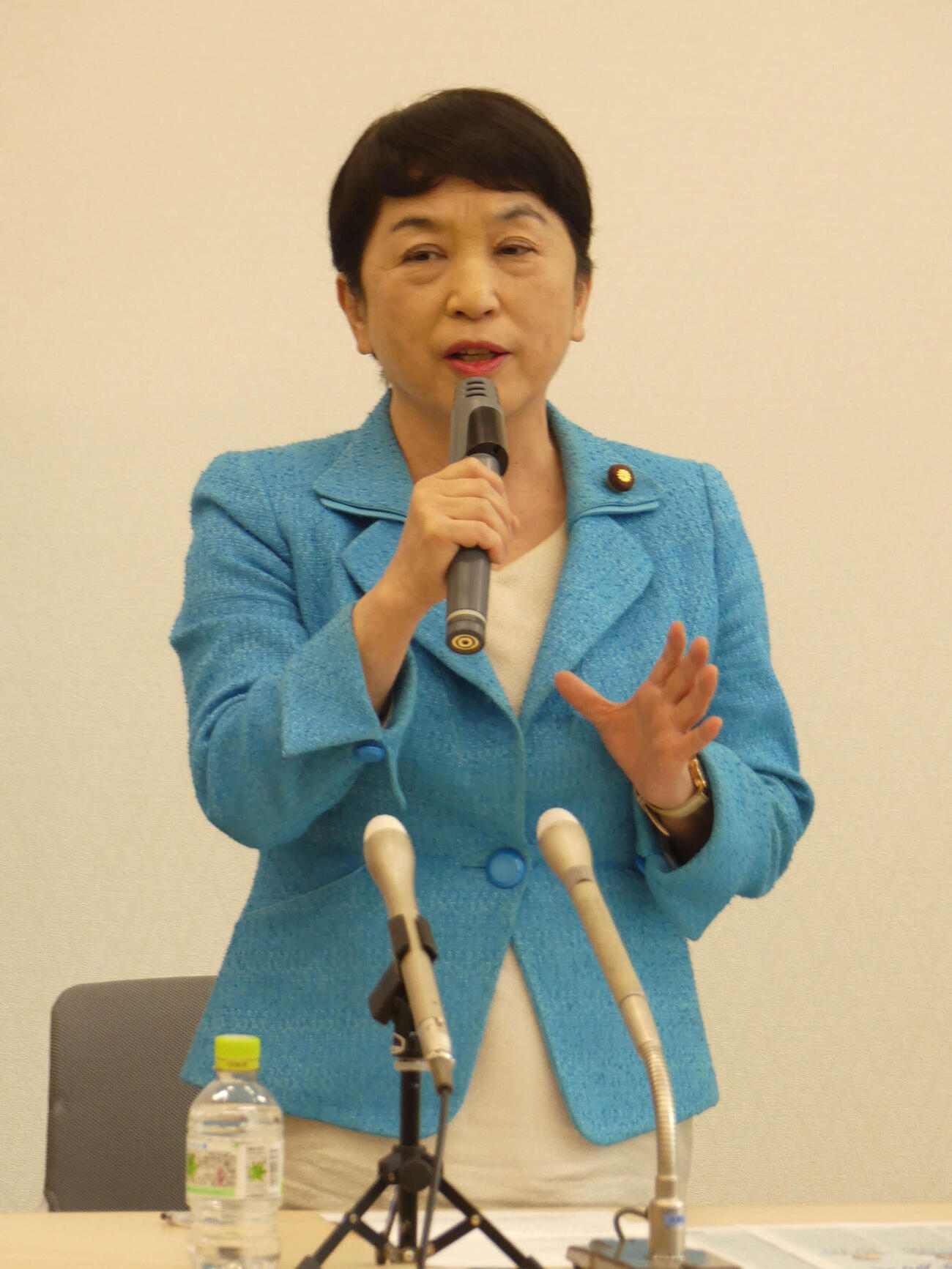 告示された社民党党首選に立候補し、記者会見する福島瑞穂党首（撮影・中山知子）