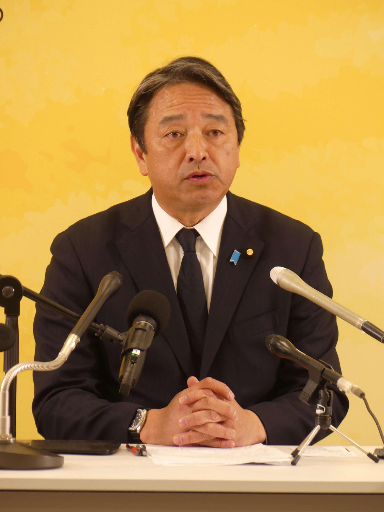 定例会見に臨む国民民主党の榛葉賀津也幹事長（撮影・中山知子）