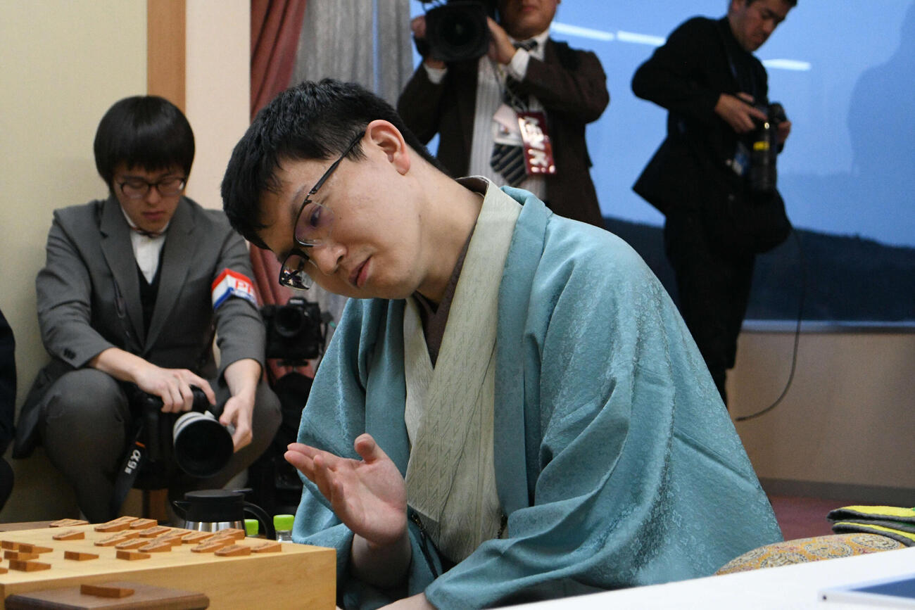 逆転負けで初の王将獲得が第6局以降に持ち越された永瀬拓矢九段