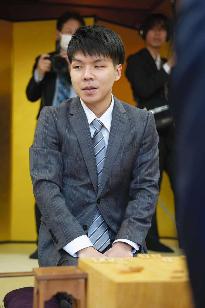 小学校の移動学習以来の栃木県で初のタイトル獲得を目指す増田康宏八段（日本将棋連盟提供）