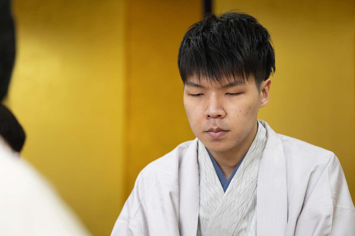初タイトル獲得まであと1勝とした棋王戦第4局に臨む増田康宏八段（日本将棋連盟提供）