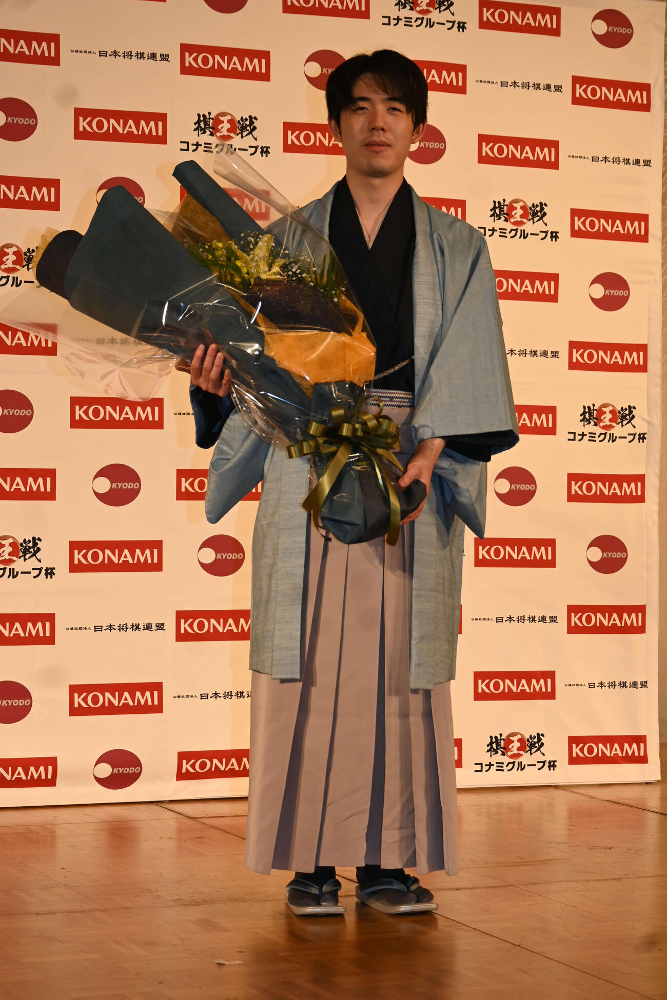 藤井聡太6冠（2026年3月撮影）