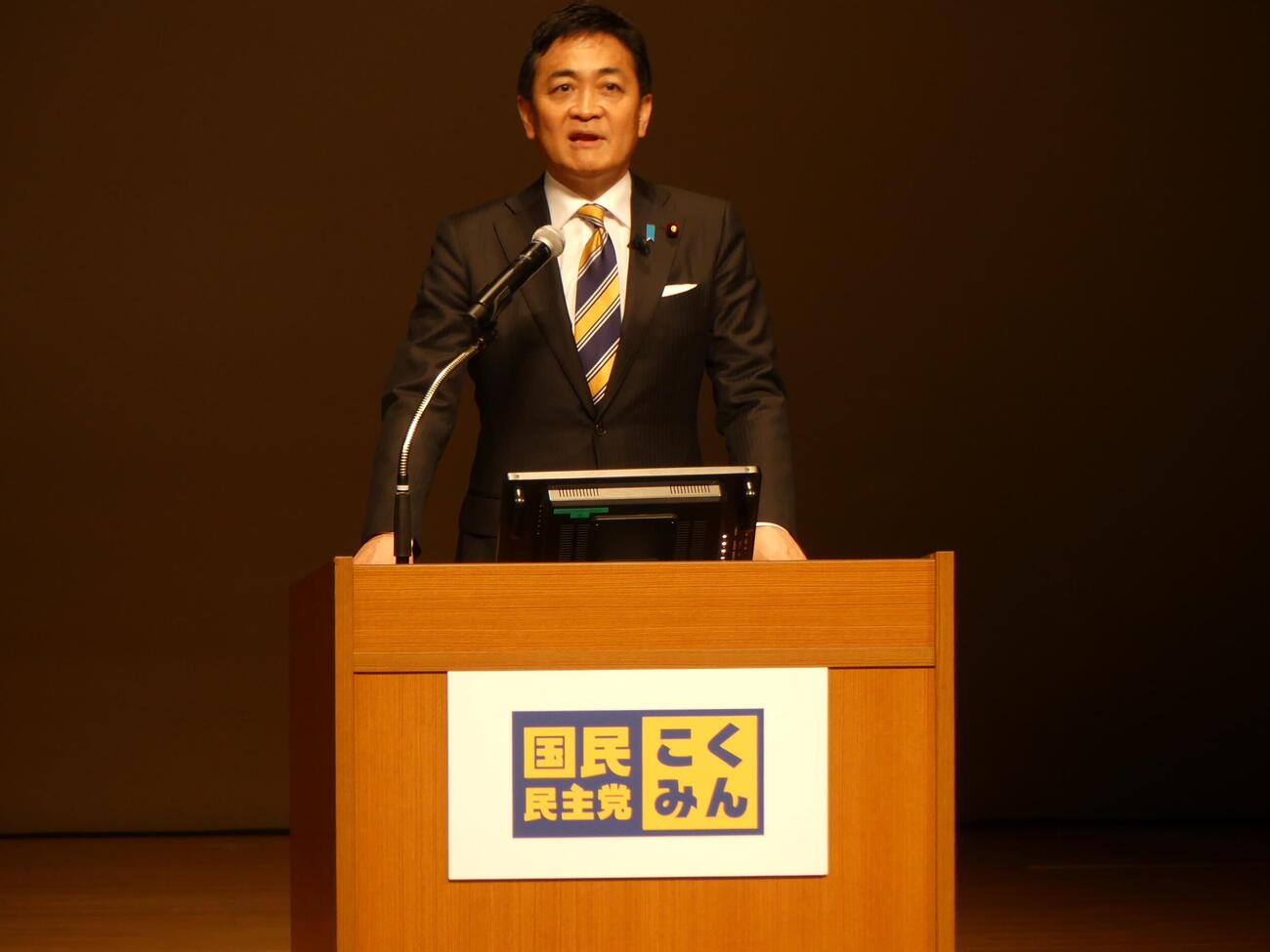 国民民主党の党大会であいさつする玉木雄一郎代表（撮影・中山知子）