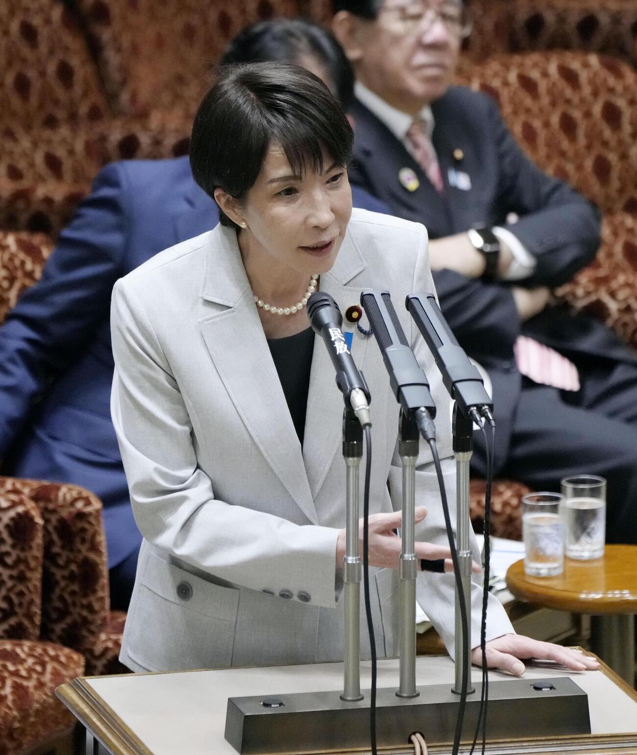 参院予算委の集中審議で答弁する高市首相(共同)
