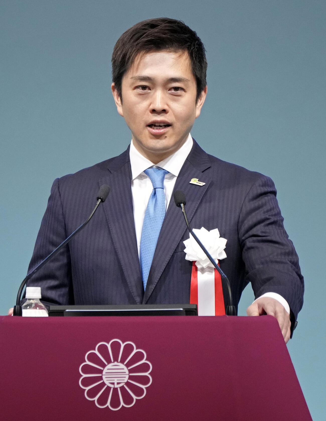 第93回自民党大会であいさつする日本維新の会の吉村代表（共同）