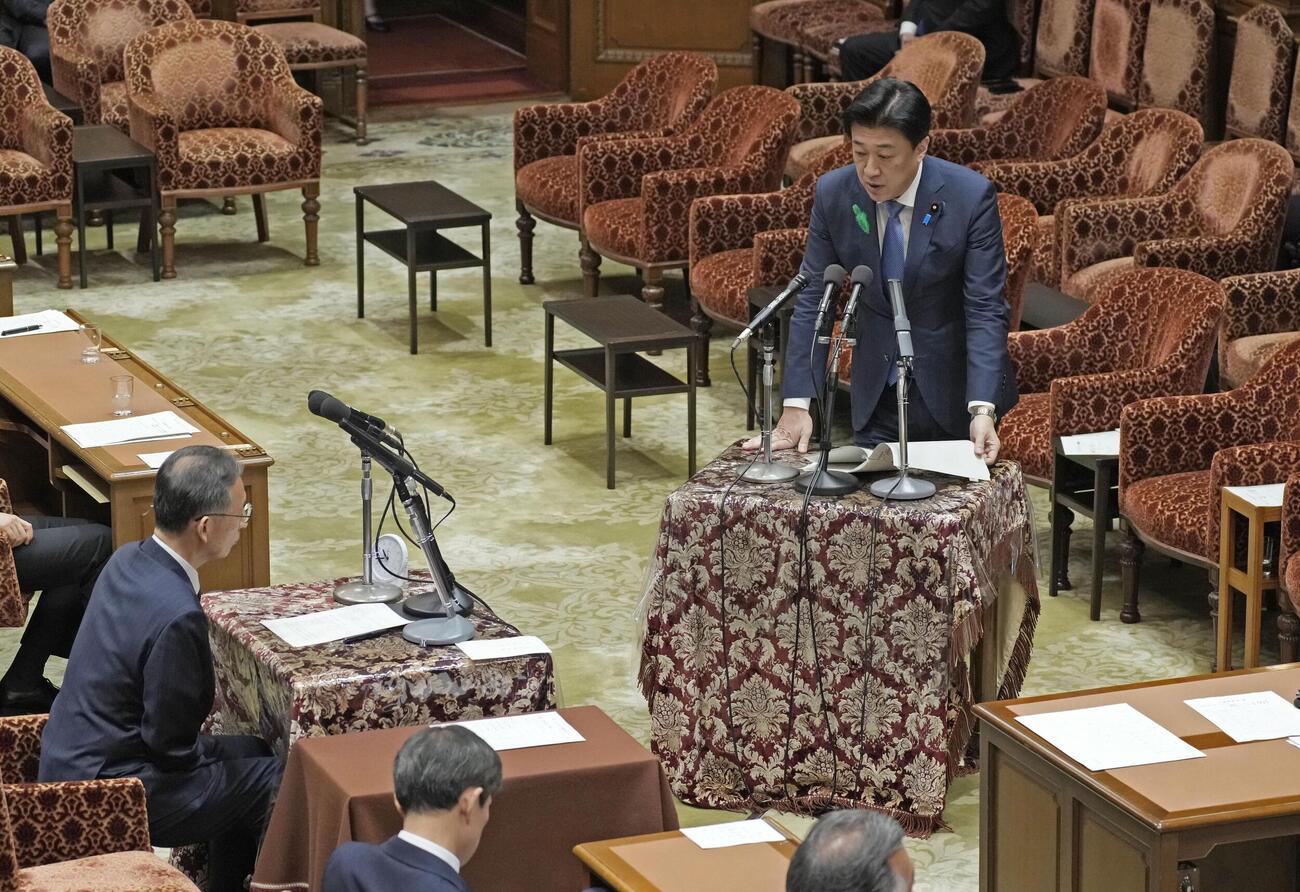 衆院内閣委で答弁する木原官房長官＝15日午前（共同）