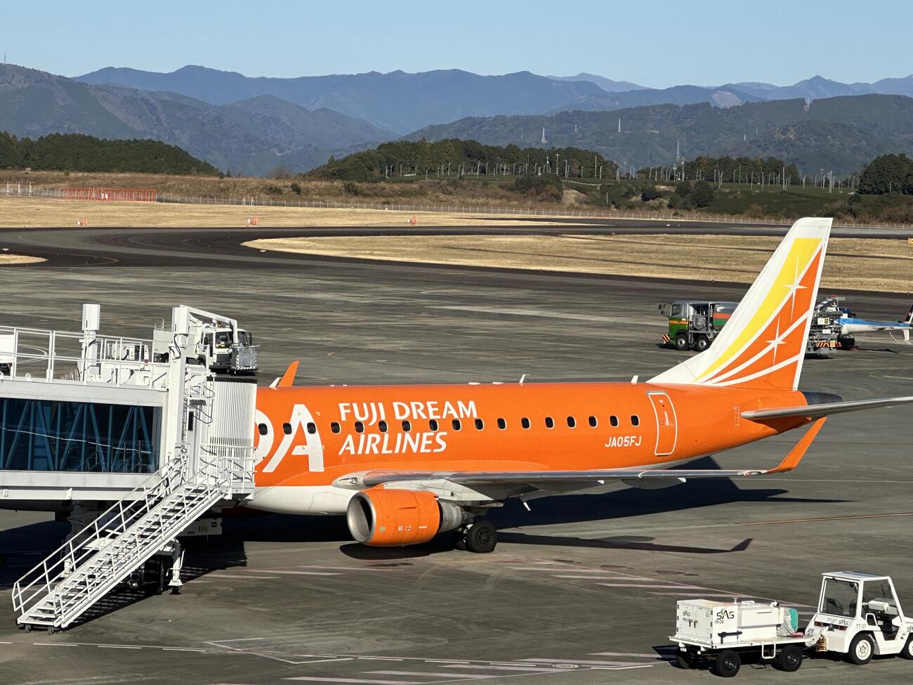 静岡空港のFDA機