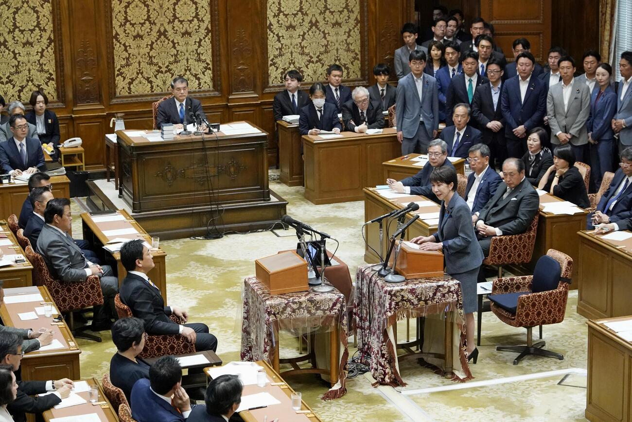 昨年11月以来、今国会初の開催となった党首討論（共同）