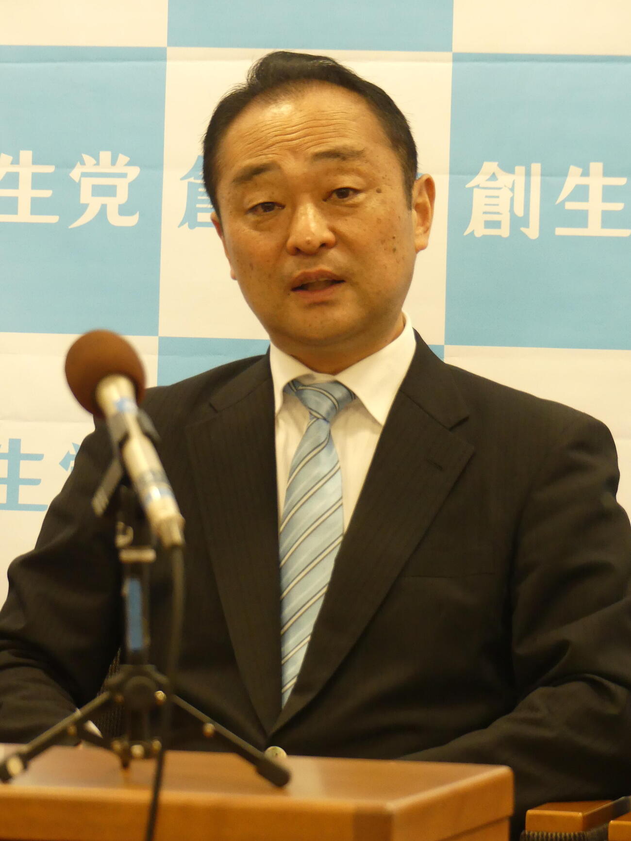 「創生党」設立を発表する宮沢博行・元自民党衆院議員（撮影・中山知子）
