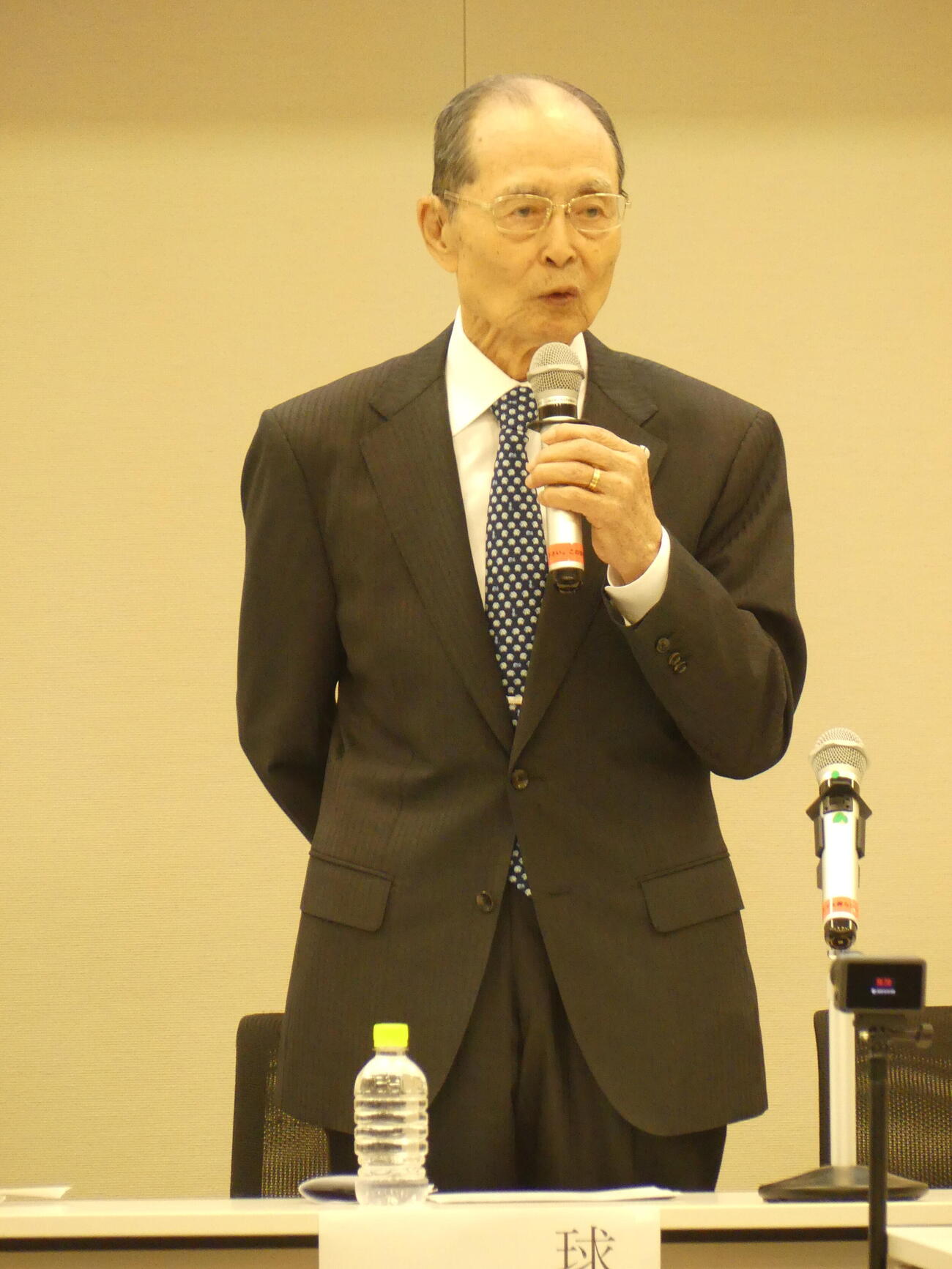 「野球の未来を考える議連」で講演する王貞治・「球心会」代表CEO（撮影・中山知子）
