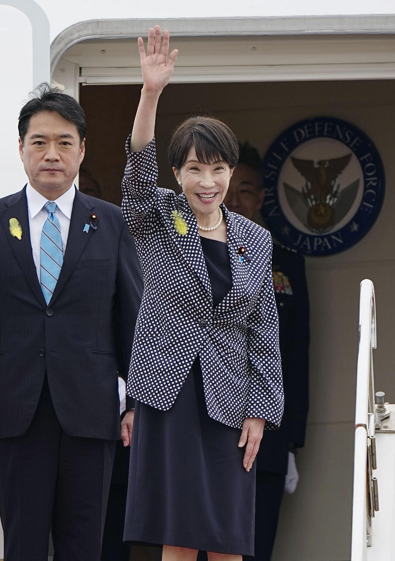 インド訪問のため羽田空港を出発する高市首相（共同）