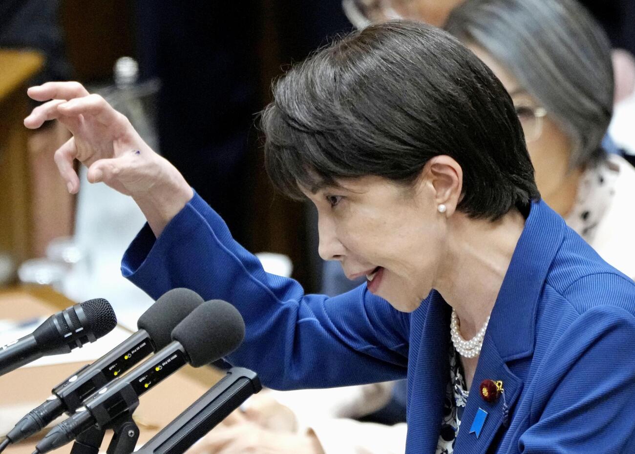 党首討論で答弁する高市首相（共同）