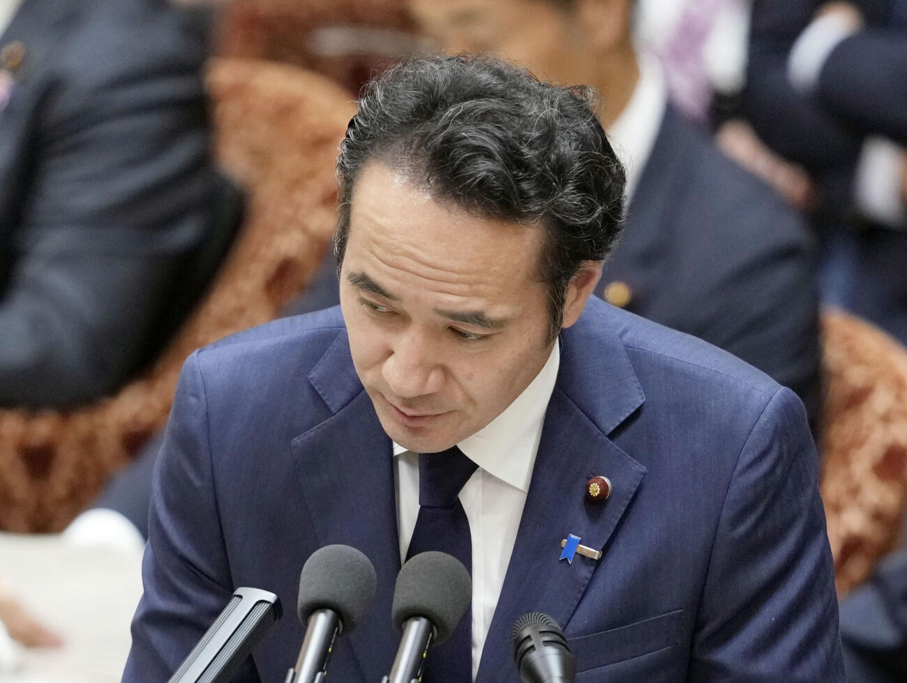衆院予算委で答弁する簗農相＝14日午後（共同）