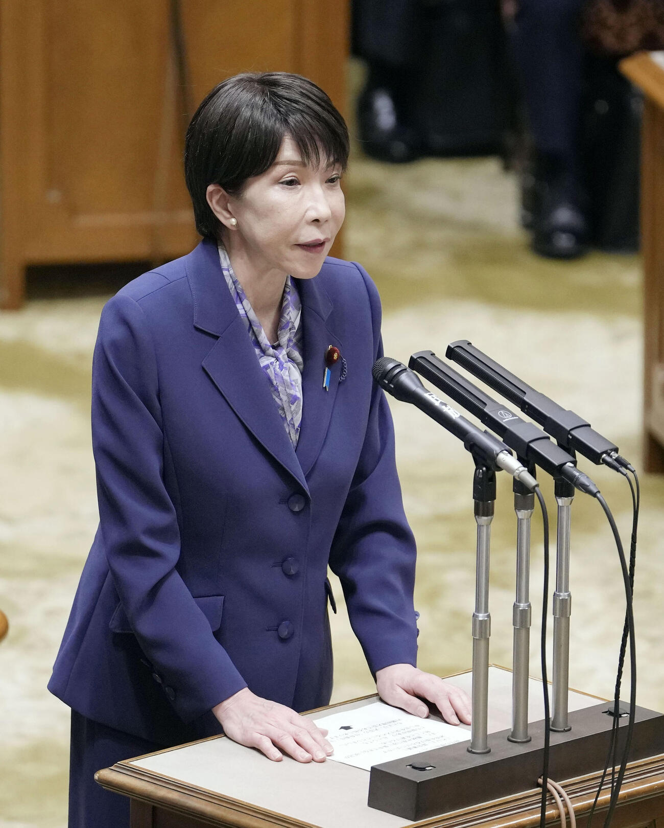 参院予算委の冒頭、簗前農相について発言する高市首相＝16日午前（共同）