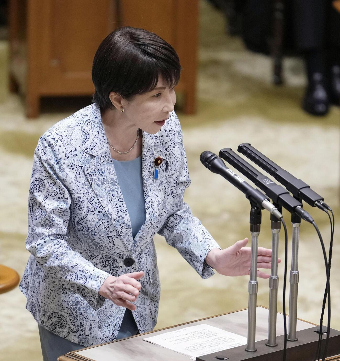 参院予算委で答弁する高市首相＝19日午前