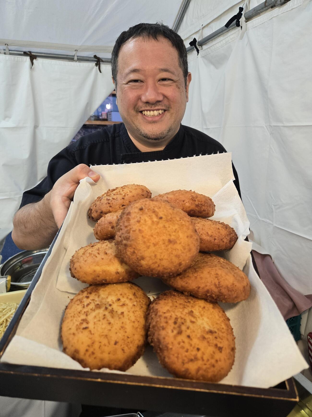 築地夜市・ボンマルシェのカレーパン
