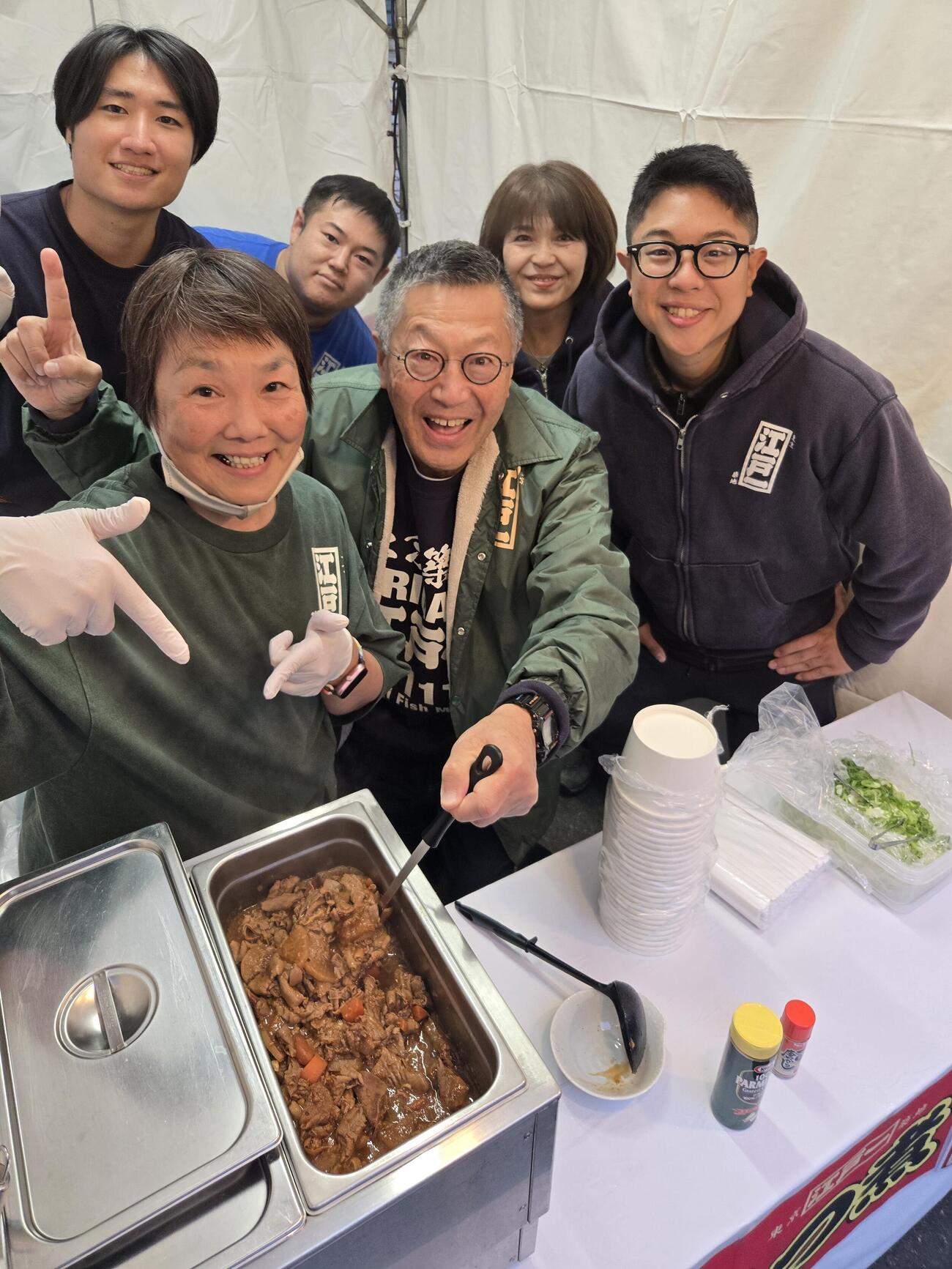 築地夜市・江戸一飯田モツ煮