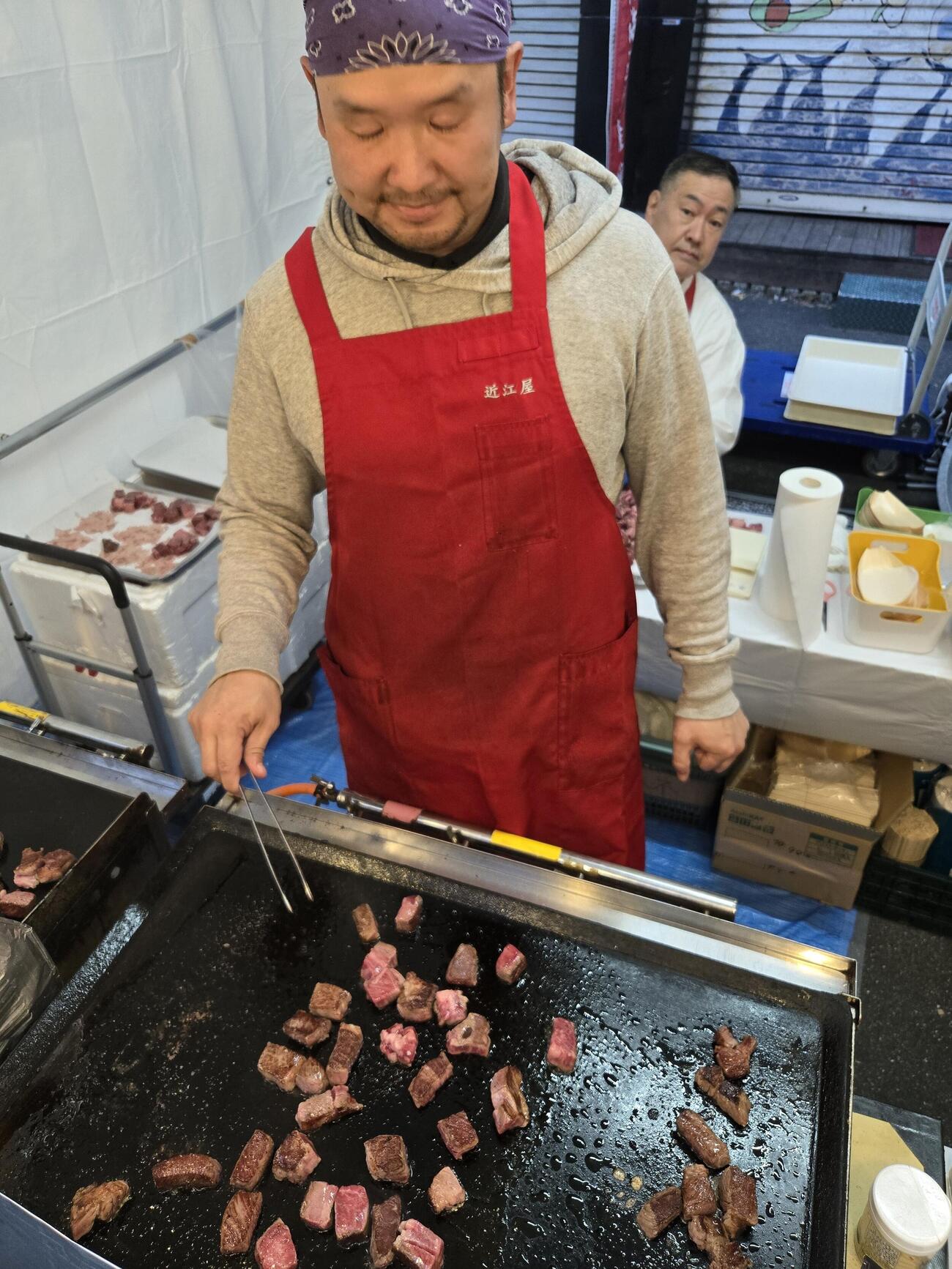 築地夜市・ひとくちステーキ