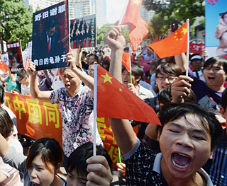 東京写真記者協会賞の「中国各地での反日デモ」の写真（２０１２年９月１６日撮影・共同通信）
