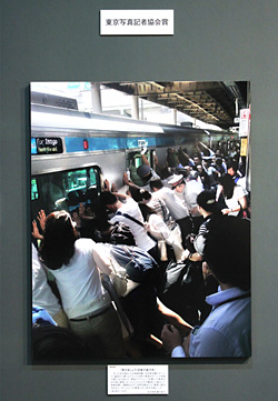 グランプリは読売新聞社の「見せましょう！　日本の底力を」