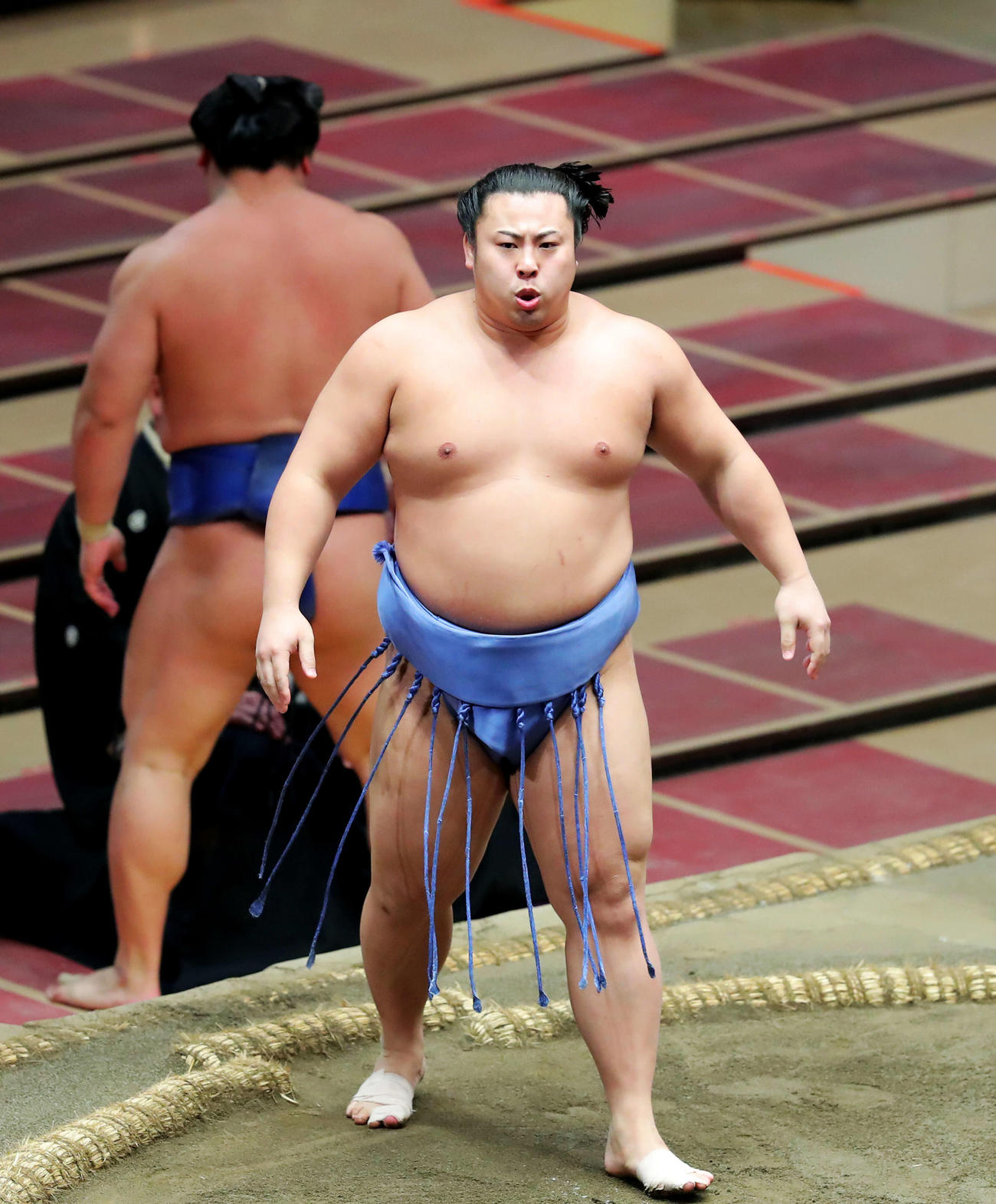 若隆景をはたき込みで破った翔猿は気迫あふれる表情を見せる（2020年9月24日撮影）　　　　　