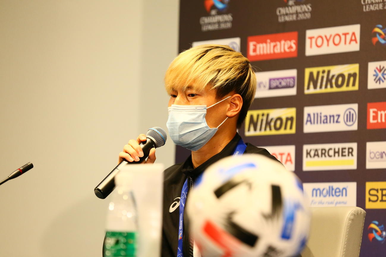 ACLの公式会見に臨む神戸FW古橋（C）VISSELKOBE