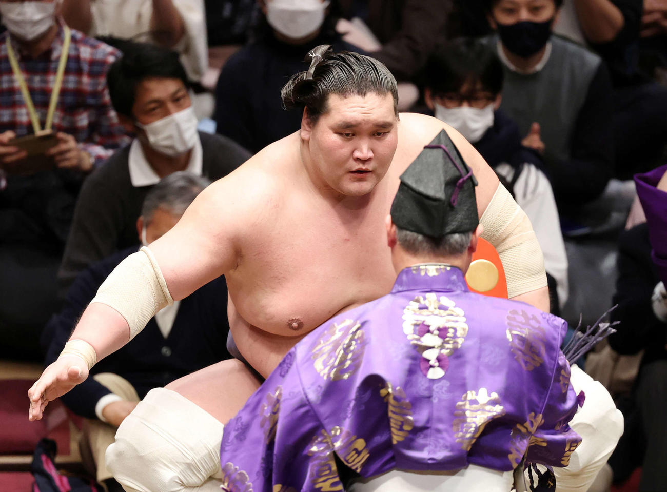 連勝の横綱照ノ富士（撮影・鈴木正人）