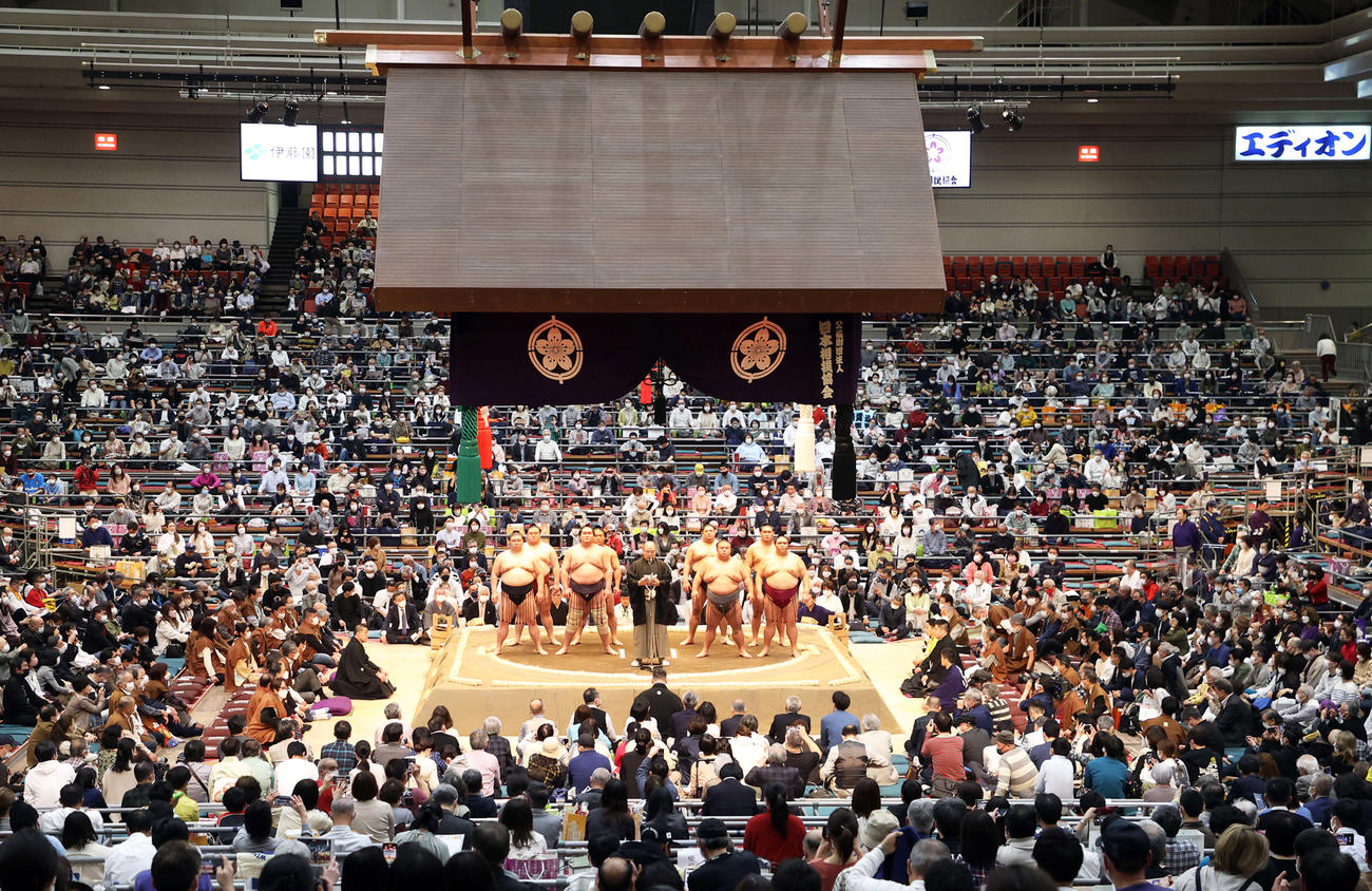 大相撲春場所が行われるエディオンアリーナ大阪（2022年3月撮影）