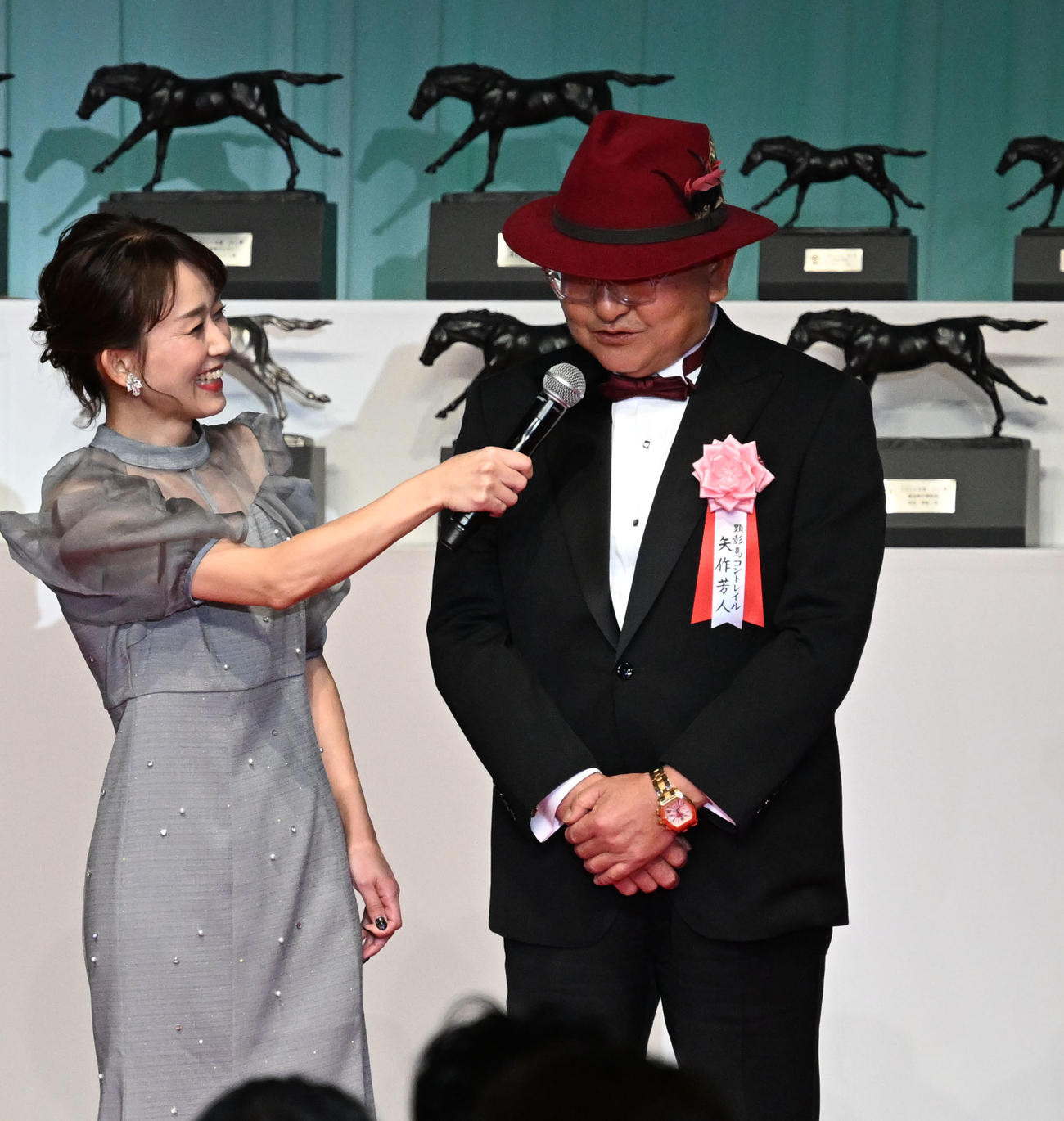 コントレイルでJRA顕彰馬を授与し、喜びを語る矢作師（撮影・千葉一成）