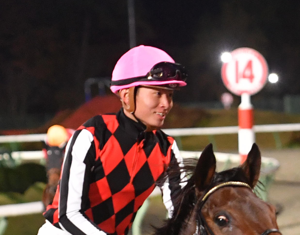 岩田望来騎手（2022年11月3日撮影）