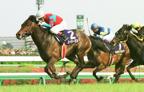 02年皐月賞を制したノーリーズン