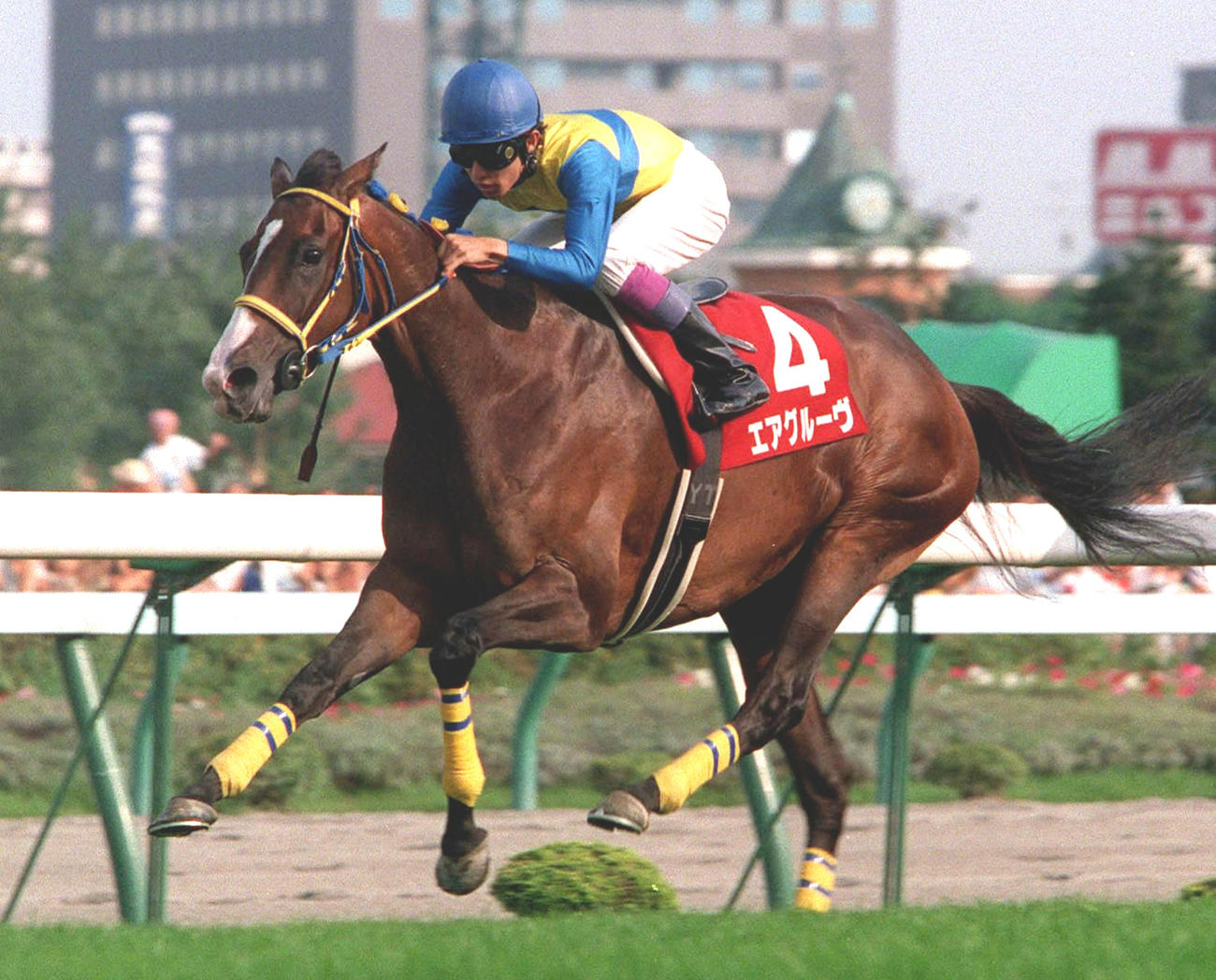 札幌記念で優勝したエアグルーヴ（1998年8月23日撮影）
