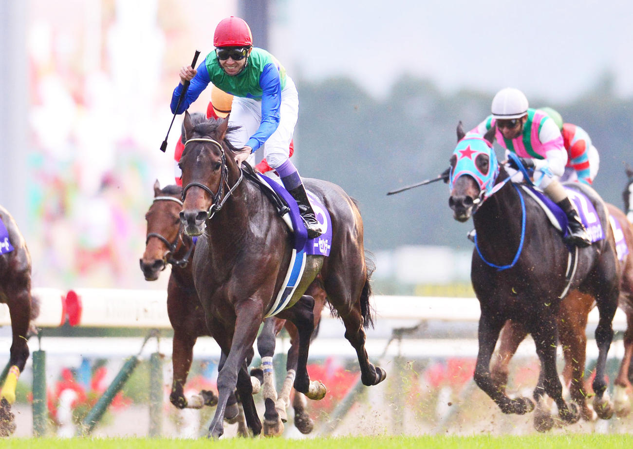 13年マイルCSを制したトーセンラーと武豊騎手
