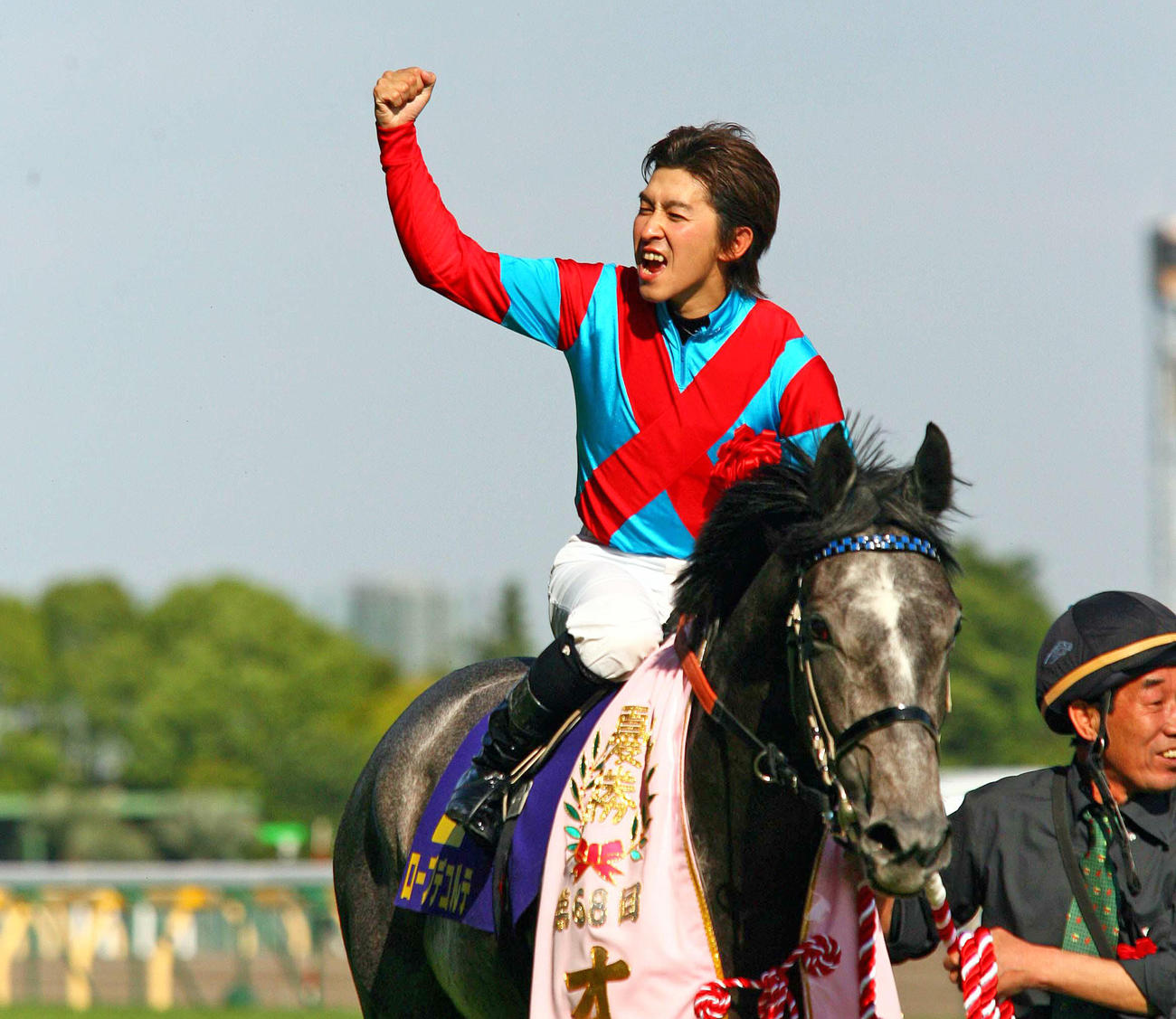 07年オークスをローブデコルテで制した福永祐一騎手