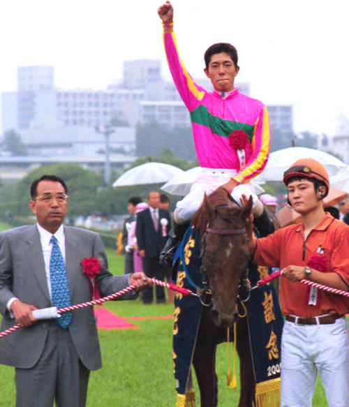00年宝塚記念をテイエムオペラオーで制した和田竜二騎手
