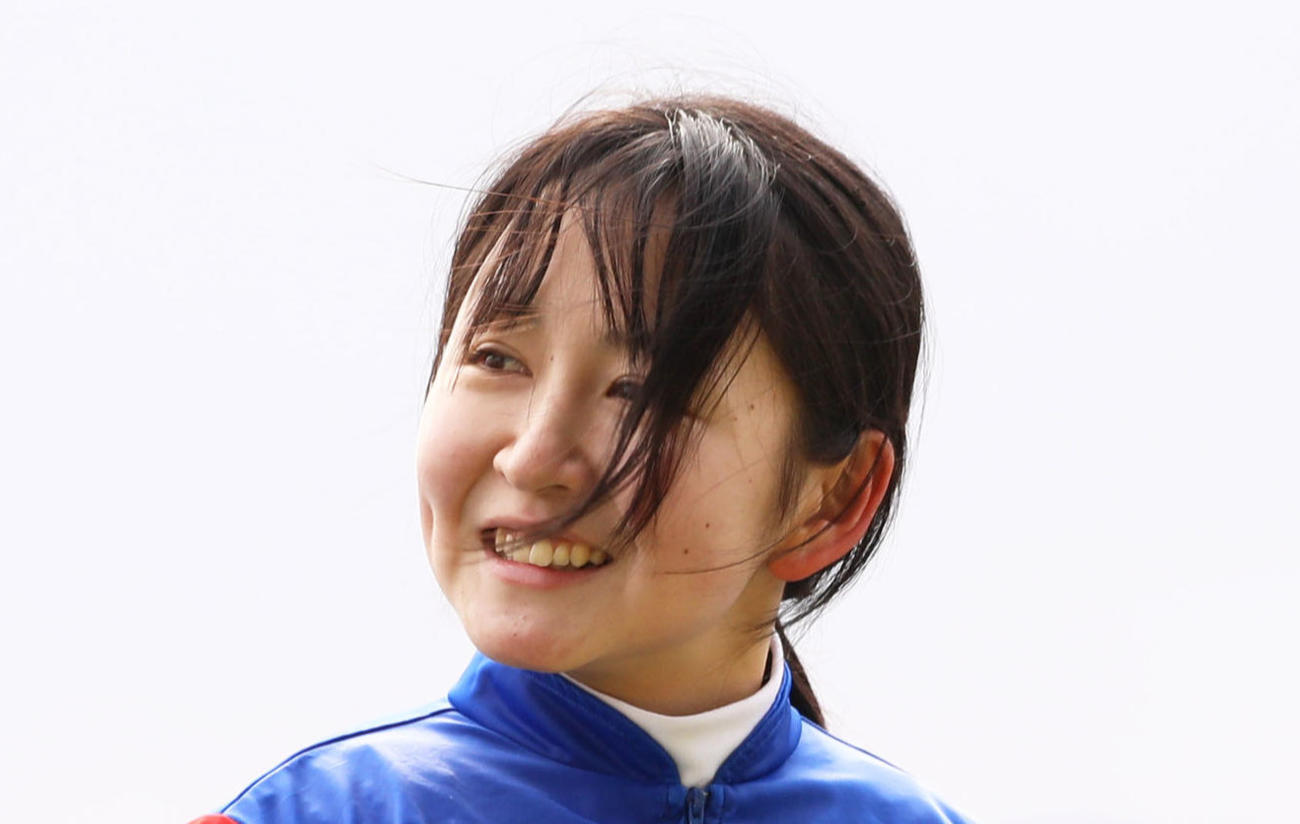 古川奈穂騎手