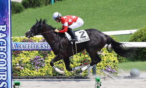 6月29日福島7Rの3歳上1勝クラスを制したルージュアズライト