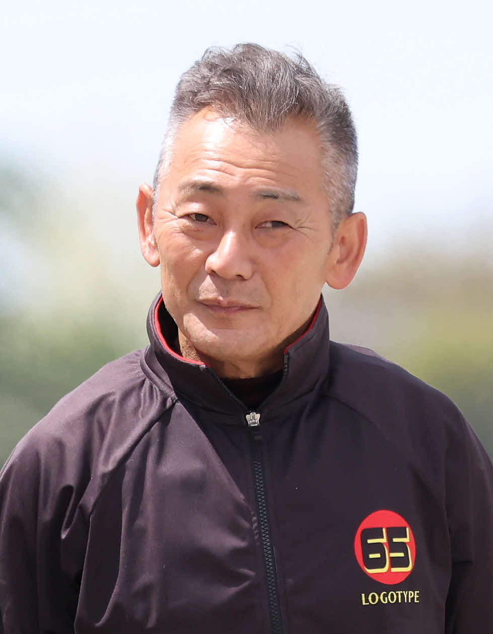 田中剛調教師（22年5月11日撮影）