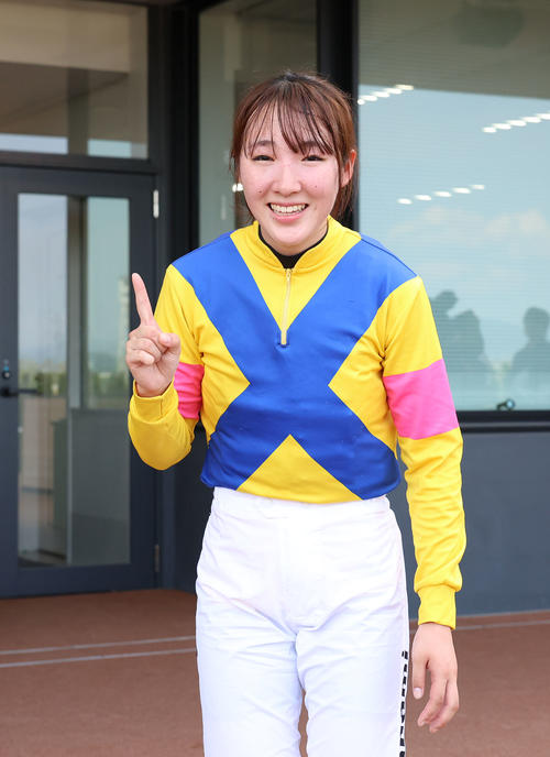 マーメイドSで重賞初制覇を決めた永島騎手
