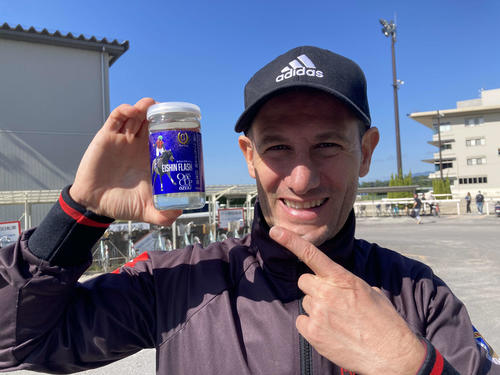 エイシンフラッシュが日本酒になったよ！（撮影・太田尚樹）