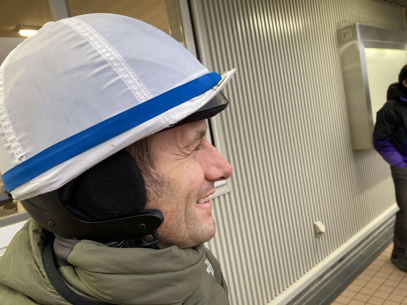 新しいヘルメットだよ！