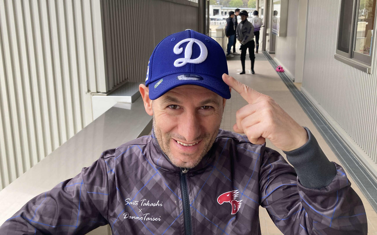 デムーロのD！（撮影・太田尚樹）