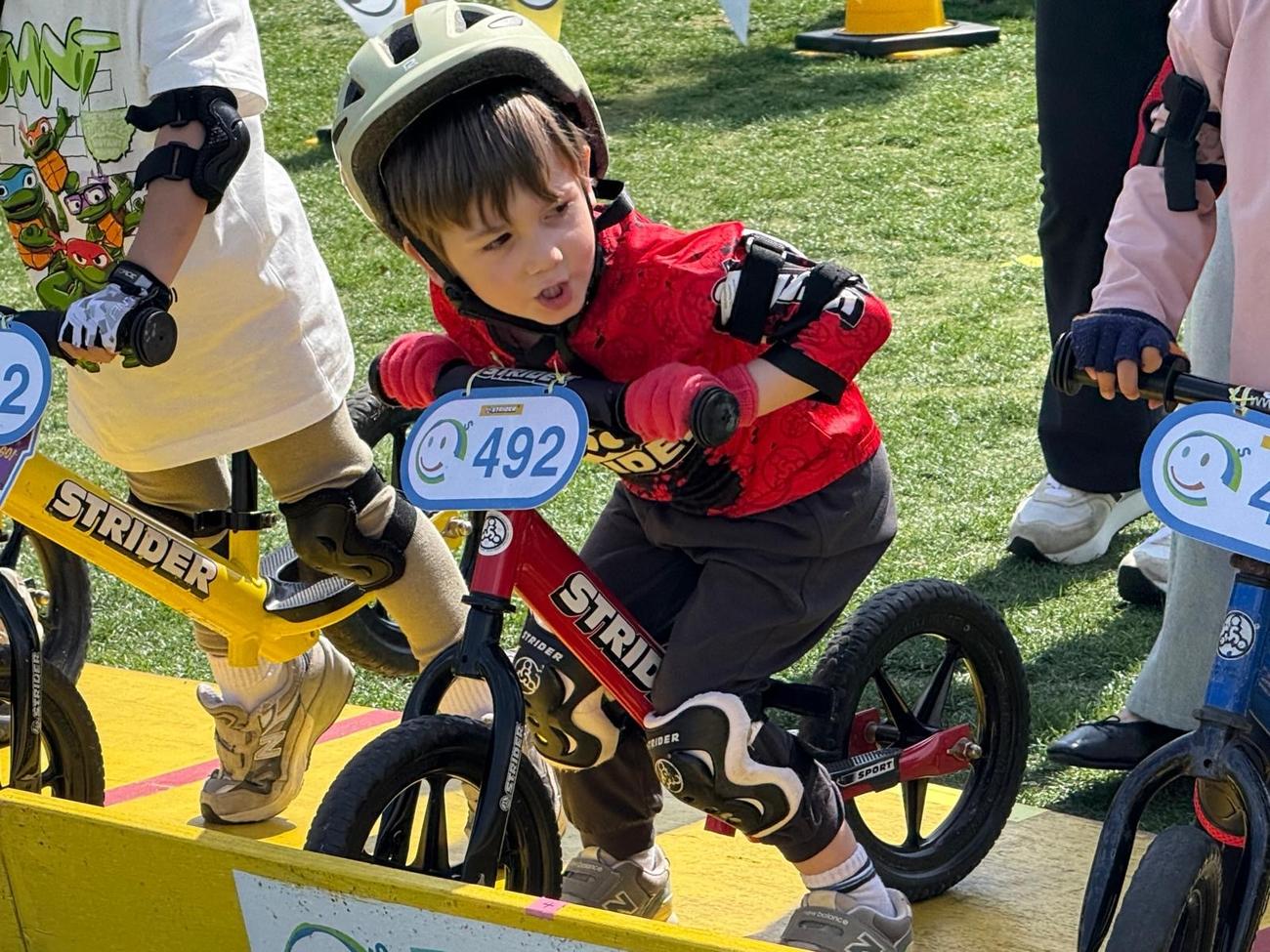 ジョシュアがストライダーのレースに出たよ！（本人提供）