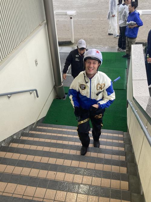 雨はイヤだけど…（撮影・太田尚樹）
