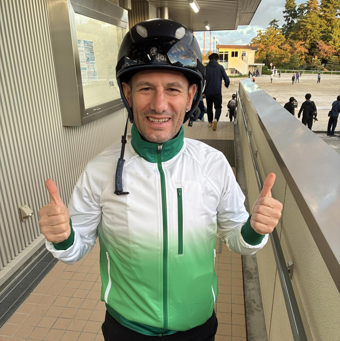 木村くんにジャケットをもらったよ！（撮影・太田尚樹）
