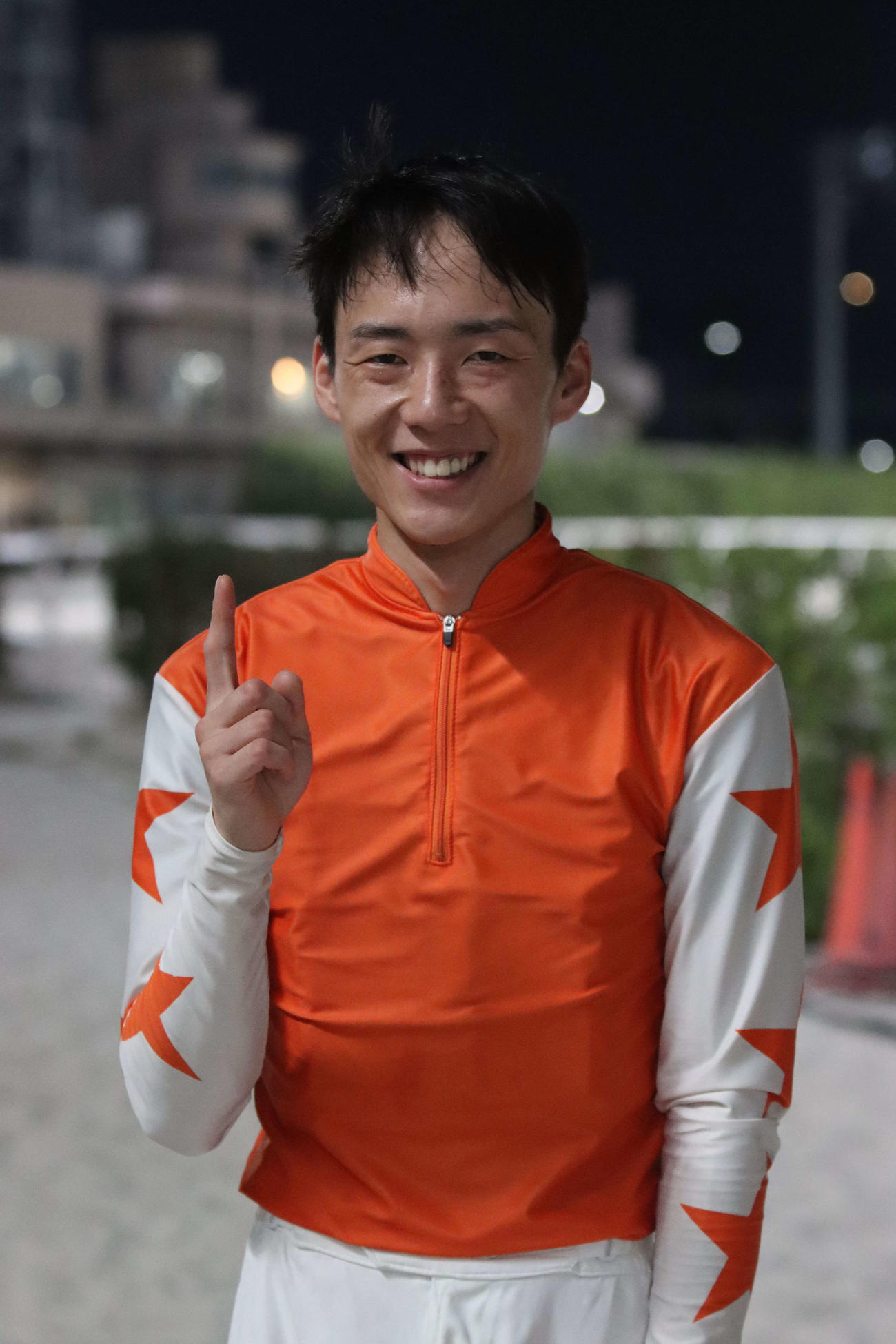 29日の大井10Rで地方競馬通算100勝を達成した大井の菅原涼太騎手