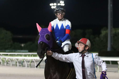 キャロップとライアン・クアトロ騎手