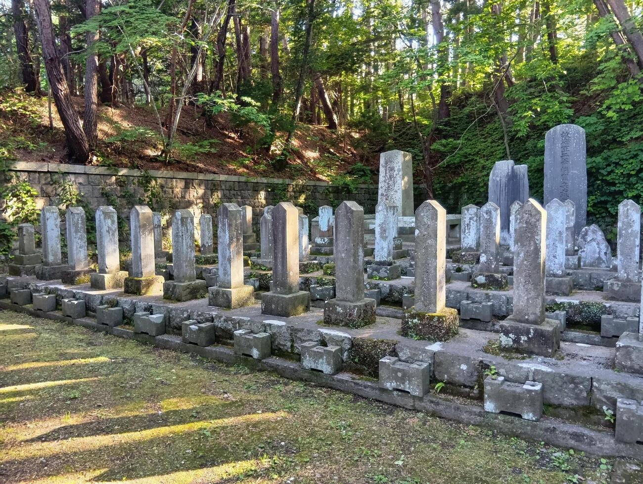 函館護国神社（旧函館招魂社）には箱館戦争で殉難した新政府軍兵士が眠る